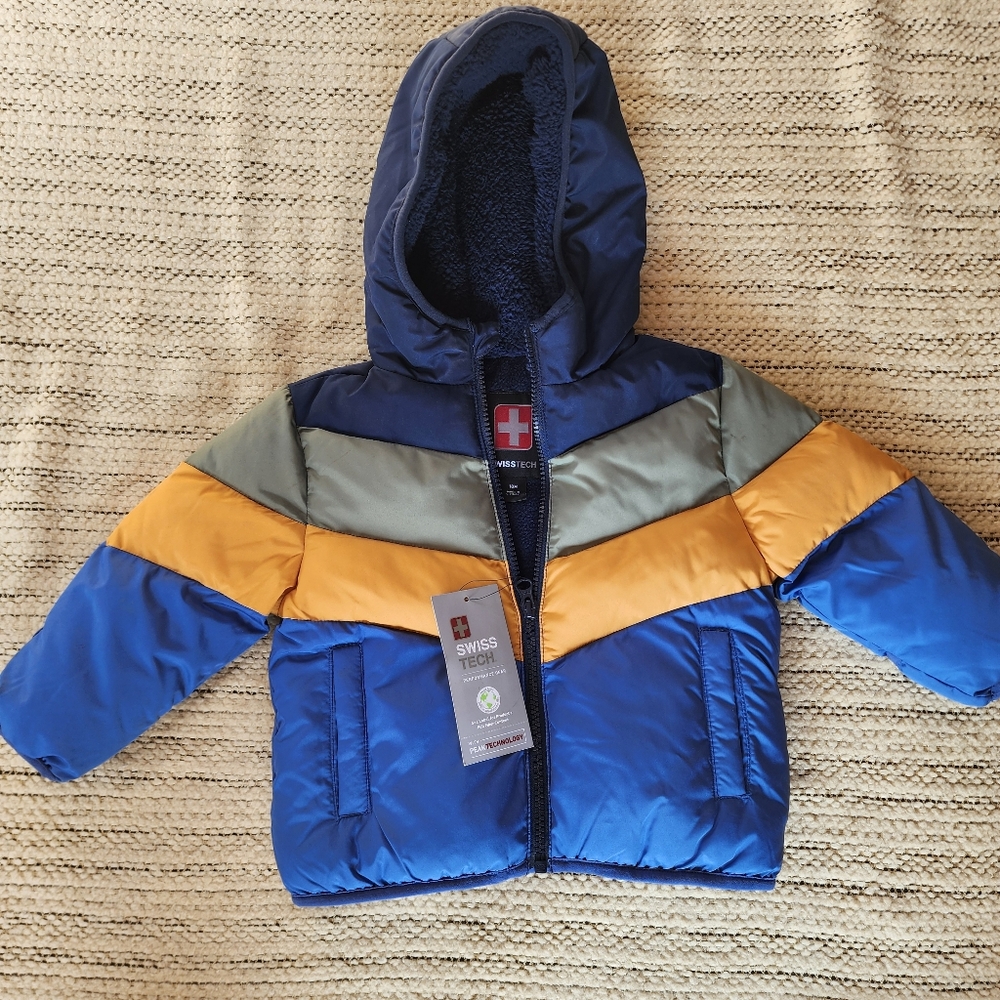 NWT Swiss Tech Boys Hooded Puffer Jacket Size 18 M